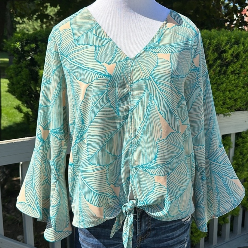 Veronica M Green Tie Front 3/4 Sleeve Blouse